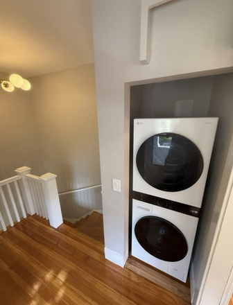 unit 1 and 2 - Renovated Apartment Close to Campus