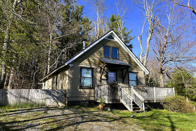 Photo - The Perfect Home with Inspiring Long-Range Views!