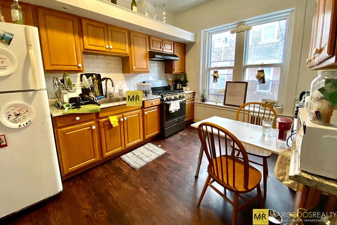 Call NOW for showings! 617-236-8600 - WESTLAND AVE - LRG MODERN 4BR/1BA IN SYMPHONY W/ H&HW INC, EIK NEAR CAMPUS AVAIL *9/1/2026* Apartments