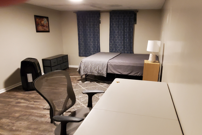 Basement - Large Bedroom ($775/month) - Close to Case, CCF, UH - RTA is a 1 min. walk (Utilities & Parking Included)