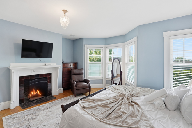 Bedroom - Premium 5BR/3BA Steps from Brown University House