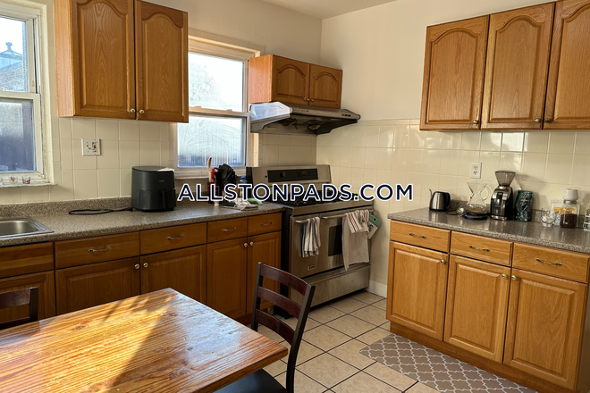 Kitchen - Available 9/1/2024! Large 4 Bed 1 Bath Apartment on Chester St. with In Unit Laundry!