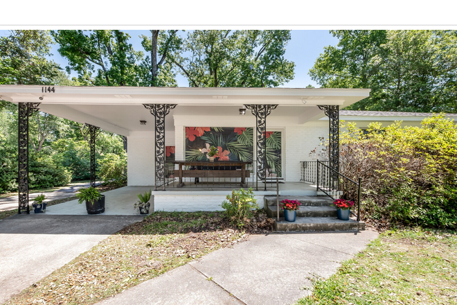 Front Porch - Island Living 5BR 3 Bath Home