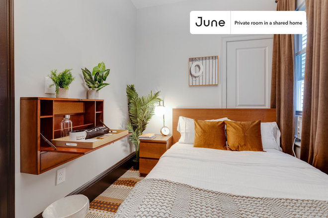 Photo - Private bedroom in 3 bed/1 bath Home