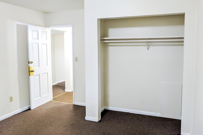 Bedroom closet - 513 Hillcrest Apartments