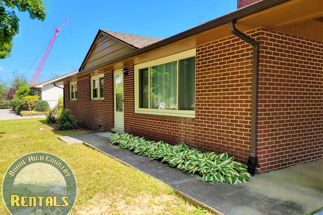 Photo - 3bd/2ba Ranch House Next to Watauga Medical Center