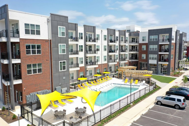 2 Bed 2 Full Baths Patio - The Vue Apartments - Blacksburg VA