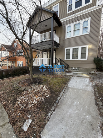 Exterior - 4 Bed 2 Bath on parker Hill Ave!!