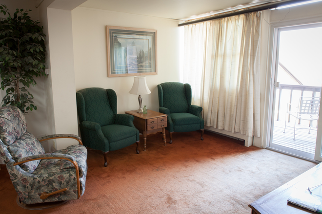 Sitting area - 777 Broadway