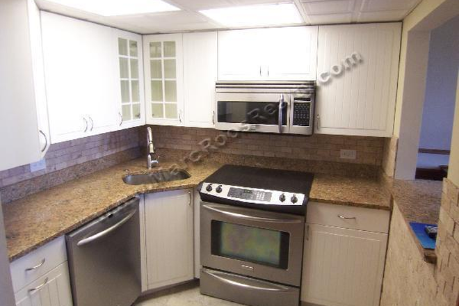 KITCHEN - BRAEMORE BUILDING LUXURY 2-3 BED /SPLIT KENMORE SQ 09/01 Condo