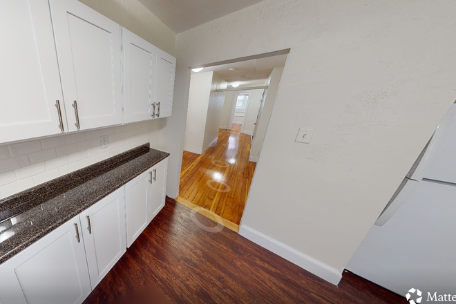 Visit hubrealtyproperties.com - Fantastic 3 bedroom split with large bedrooms, near Boston College shuttle bus stop Apartments