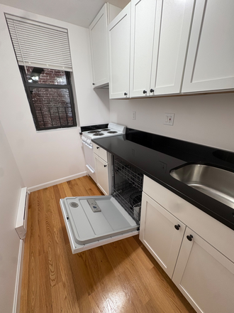 58 - Freshly renovated two bedroom Apartment ! Available for September, No brokerage Fee!