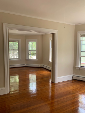 living room - Sunny, Spacious, Clean, 3 bed w/ double living room, eat-in-kitchen Apartments