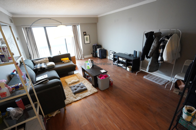 1 - AUG 2026-Fantastic Allston 2 bed, 1.5 bath Condo -Parking inc-NO FEE!