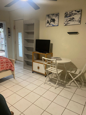 view from the kitchen - Furnished Private Studio – Quiet, Cozy & Bike‑Friendly (UM Students Only) House