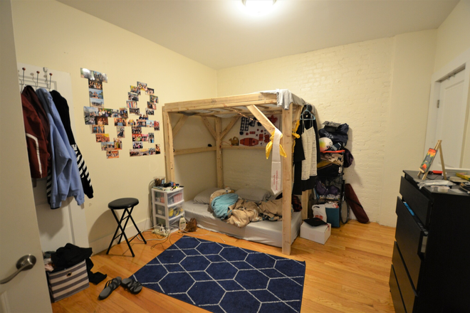 . - 4bed 2bath in Cambridge Apartments