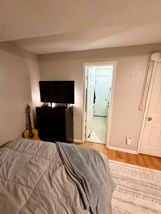 Bedroom - Cheap & Close to Campus Spring 2026 Sublease Apartments