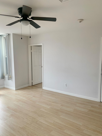 Living room - Spacious Apartment