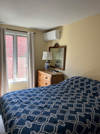 Bedroom - Available 1-1-2025. $950.00 Beautiful furnished bedroom. Grad students only. Condo