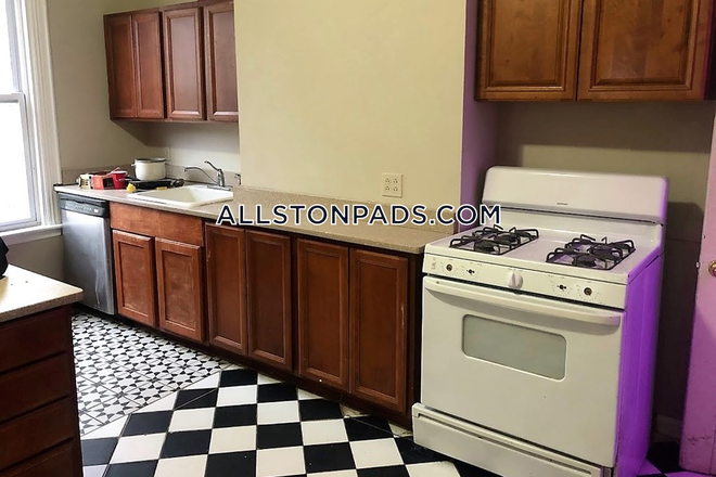 Kitchen - Available 9/1/24! Large 7 Bed 2 Bath Apartment on Gardner St. Near BU Main Campus!