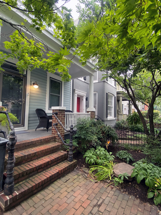 Front porch - Wonderful Furnished Rowhouse in Heart of Capitol Hill