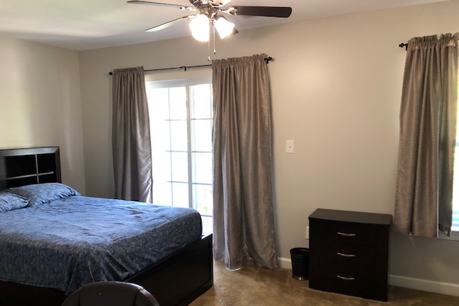 bedroom 2 - Like new townhouse - close to ODU campus