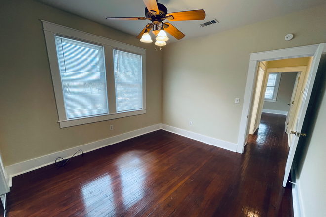 Bedroom - Apartment close to campus