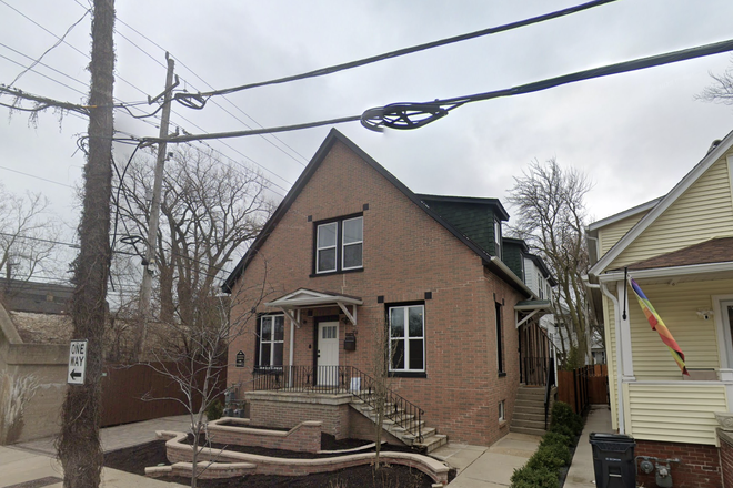 Exterior photo - Furnished Room 5 Min From Campus, Fall Sublet, 910 Simpson House