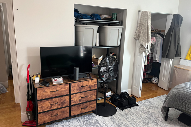Bedroom - Mission Hill Sublet Available - $1300