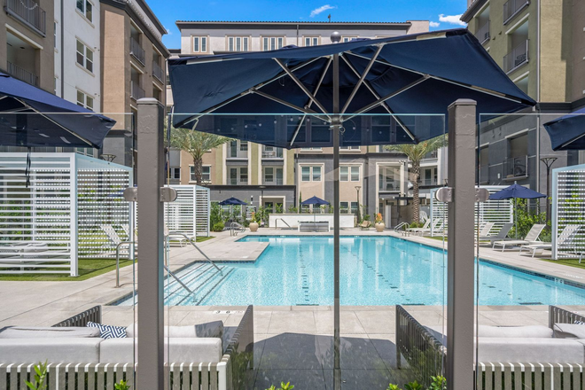 Pool - Furnished Student / Intern Housing - Private Room