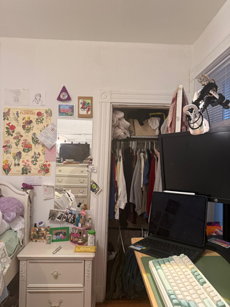 Bedroom - SUMMER 2 6/28-9/1 ONLY*** 1 fully Furnished Bedroom, Mission Hill w/ 2 Male Roommates Apartments