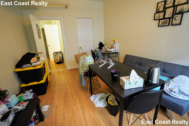 2 - AVAIL NOW-Gorgeous Allston 1 bed, H/HW inc. Cat ok. NO FEE! Apartments