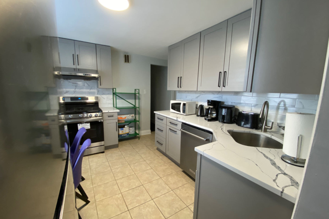Kitchen with utensils - Furnished room in home-Birch Ave-Princeton