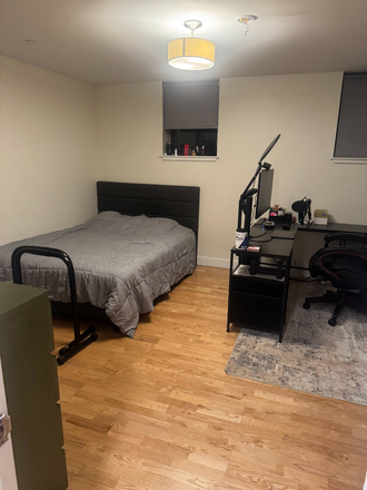 Bedroom - Harvard Square Sublet – 6 Bed 5.5 Bath – Furnished – Summer/Fall – $1650 Apartments
