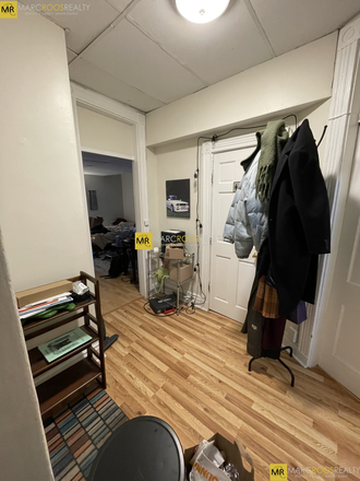 Call NOW for showings! 617-236-8550 - CHARLESGATE EAST - LRG & MODERN 2BR SPLIT FOR 3 PPL AVAIL *9/1/2026* W/ H&HW INC, LNDRY IN BLDNG! Condo