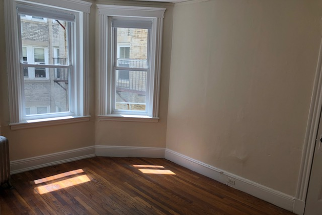 Call NOW for showings! 617-236-8550 - BOYLSTON ST - *NO FEE* SYMPHONY STUDIO SECONDS TO CAMPUS FOR *9/1/2026* W/ LNDRY IN BLDNG, H&HW INC Apartments