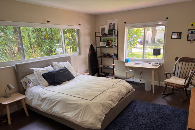Master Bedroom - Master Bedroom Suite for Rent in Coral Gables near UM