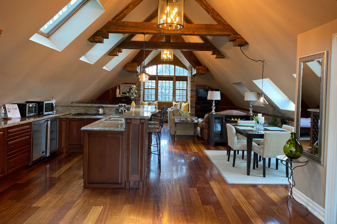 The Loft - Waterfront Private Loft for Graduate Students – Quiet, Quality Housing (All Utilities Included)