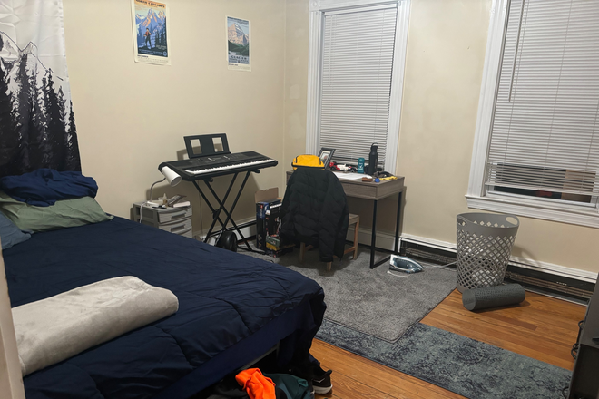 Bedroom - Room in 4BR Mission Hill apartment <10 minutes from Orange and Green Line