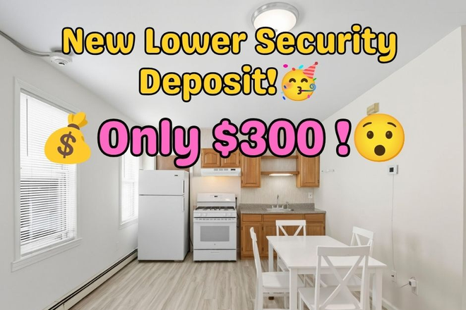 Kitchen - All Utilities, 2 bedroom Apartment, WIFI, Walk to Brown