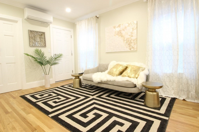 LIVING - LOCATION! 2 BED WITH IN UNIT LAUNDRY! Apartments
