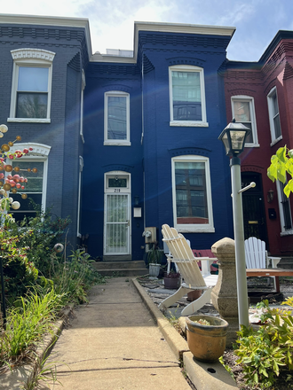 Front of house - Upscale Serenity on K street Townhome