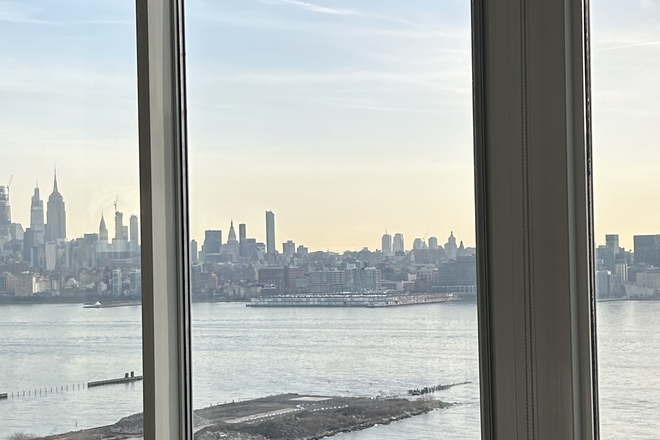 view - Spacious 1126 SQ FT 2BR 2BA Corner Unit with Skyline Views