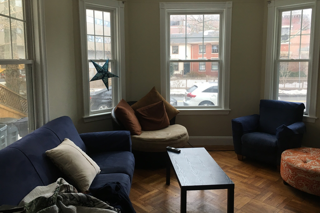 Call NOW for showings! 617-236-8600 - PUTNAM AVE - *NO FEE* 3 FLOOR 5-6BR IN HARVARD SQ AVAIL *9/1/2025* W/ IN UNIT LNDRY, DW, 2 BATHS! Apartments