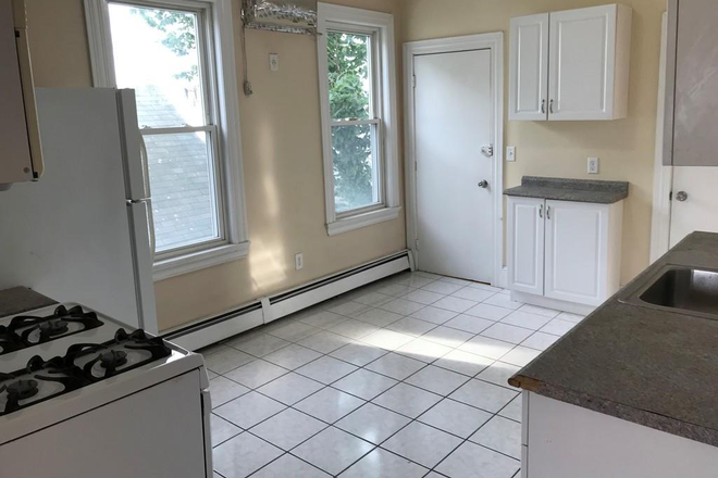 Eat in Kitchen - 2 Bedroom 1 bath with Parking