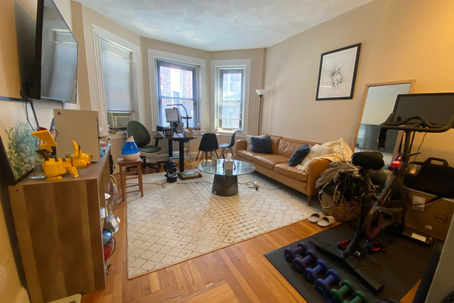 1 - GREAT location 1 bed on Jersey St- heat/hot water included