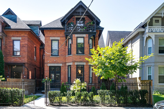 Exterior - Fully furnished 1BR suite. All-inclusive + WiFi/Cable. Huge terrace. 1 block from U of T. Owners o