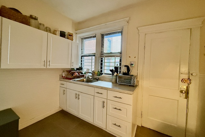 kitchen - Charming and spacious Brighton 2 bed - landlord pays the fee! Apartments