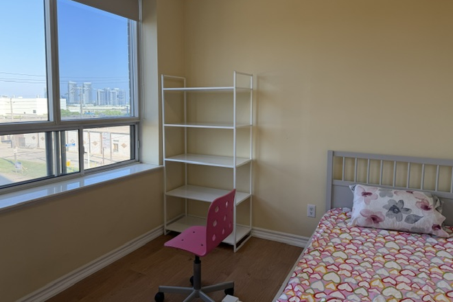 Bedroom2 - 2 Furnished Bedroom for Rent(Female only), near Scarborough Town Centre, Bus and Go Station Condo