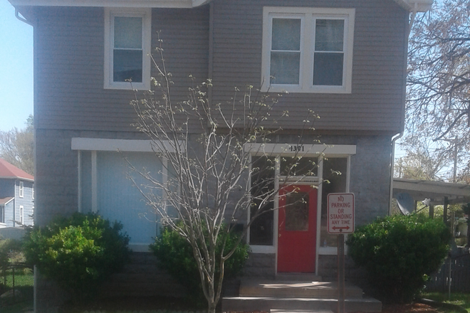 Front of house - Student House in Quiet Mount Rainier, MD